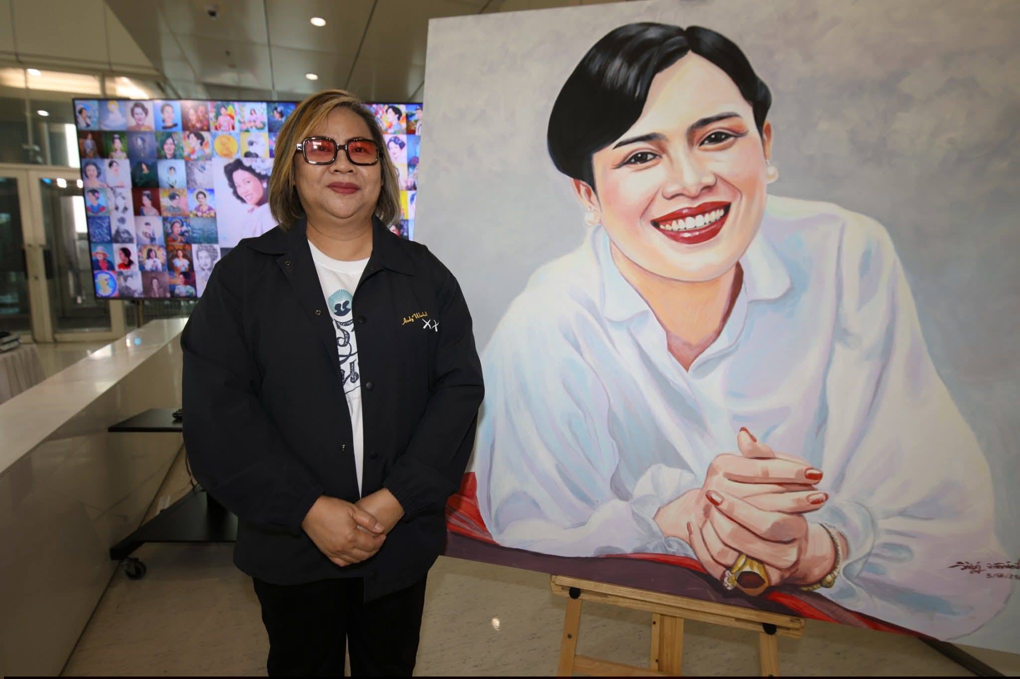 Queen gallery preview